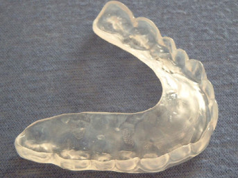 mouthguard TMJ bite teeth