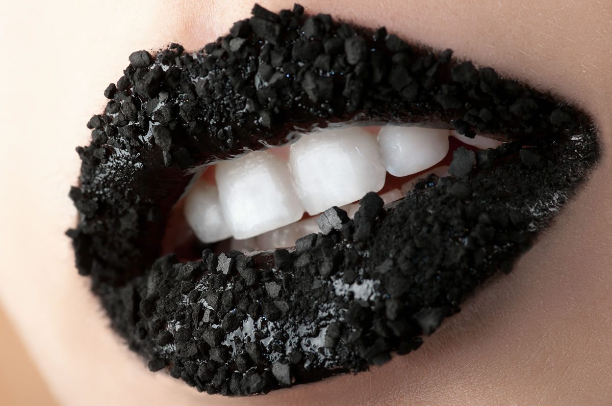 Whiten your teeth with activated charcoal