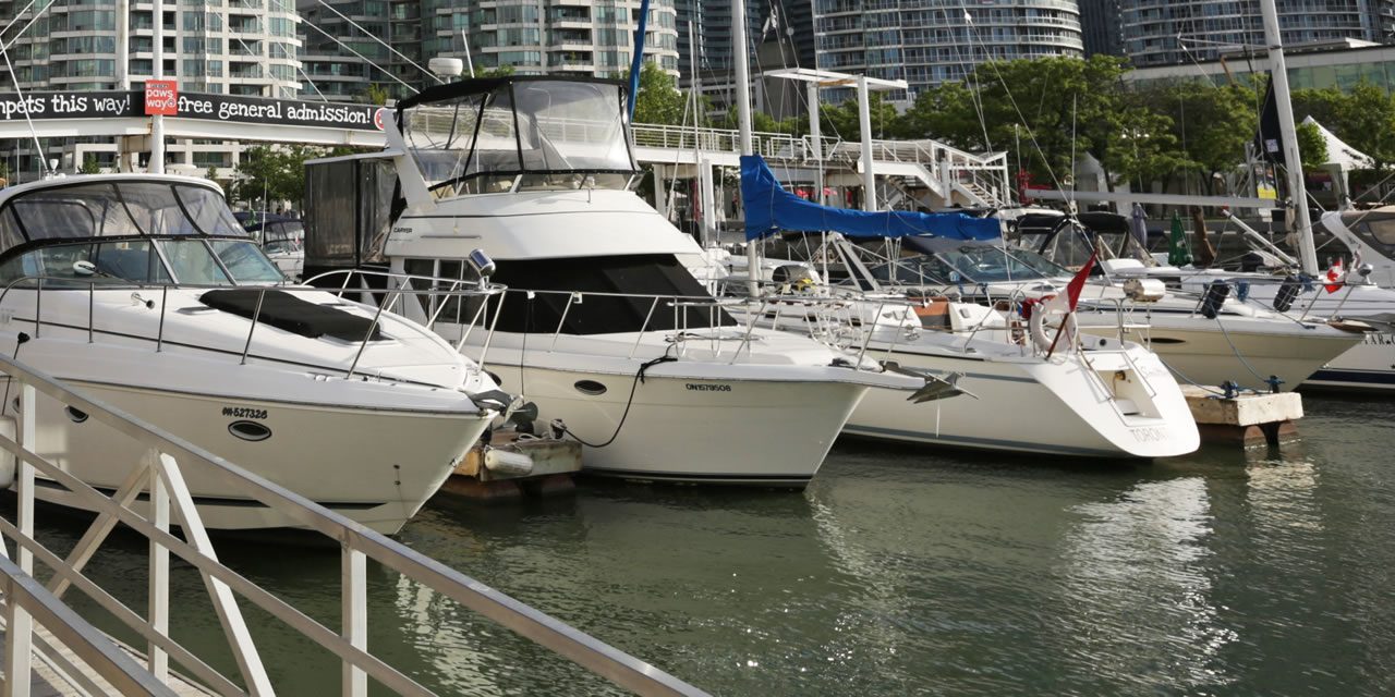 Toronto marina