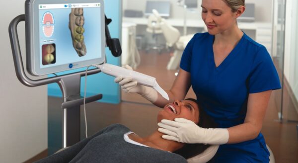 Align iTero scanning patient